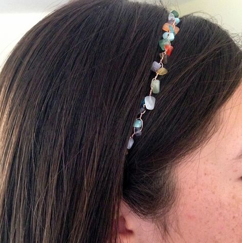 Bead Hair Accessories, Headband Tutorial, Wire Headband, Handmade Flowers Fabric, Beaded Headband, Handmade Headbands, Diy Headband, Hair Beads, Chip Beads