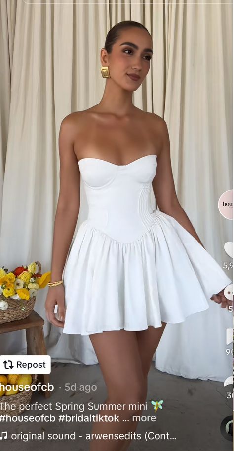 White Grad Dress Aesthetic, Grad Dress Aesthetic, Brunch Dress Outfit, White Grad Dress, Mini White Dress, Brunch Outfit Spring, Holiday Fits, Priscilla Ricart, Outfit Verano