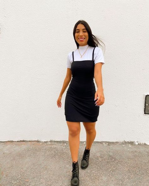 Bodysuit Under Dress Outfit, Cami Dress With Shirt Underneath, Dress With Shirt Underneath, Shirt Under Dress, Pencil Dress Outfit, Tight Dress Outfit, Modest Dresses Casual, Black Dress Outfits, Office Outfit