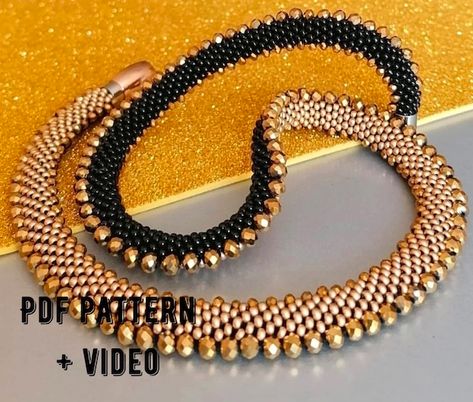 Seed Bead Bracelets Tutorials, Pattern For Crochet, Bead Rope, Crochet Necklace Pattern, Beaded Necklace Tutorial, Necklace Crochet, Jewelry Crochet, Beaded Necklace Patterns, Bead Crochet Patterns