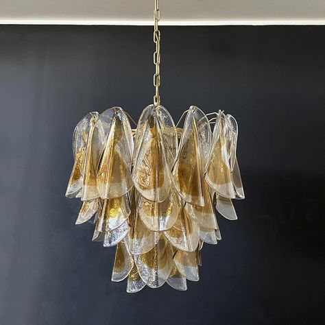 Introducing the breathtaking Vintage Murano Swallows Amber Glass Chandelier! This stunning piece is the perfect addition to any home, with its elegant design and exquisite amber-colored metal frame. Bring a touch of sophistication and style to your space with this beautiful chandelier. . . Find the lamp on the web: https://korewolamp.com/collections/chandelier/products/vintage-murano-swallows-amber-glass-chandelier . . Visit us for more： https://korewolamp.com/collections/chandelier . . #Vint... Crystal Wall Lighting, Brass Furniture, Classic Chandeliers, Murano Chandelier, Murano Glass Chandelier, Crystal Wall, Beautiful Chandelier, Swallows, Painted Metal