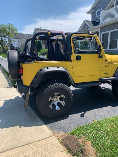 Jeep Wrangler Open Top, Top Off Jeep, Jeep With Top Off, Open Jeep, Yellow Jeep Wrangler, Jeep Tops, Yellow Jeep, Green Jeep, Jeep Photos