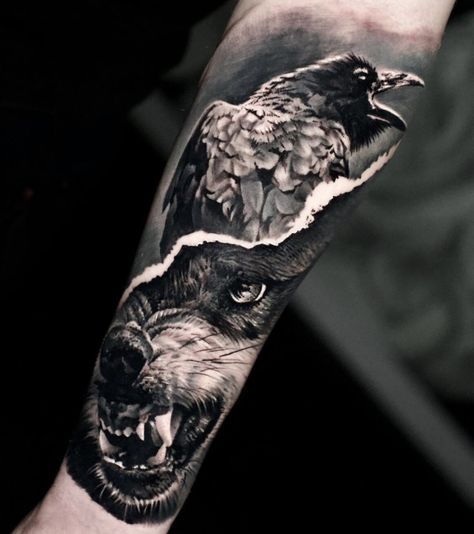 Wolf And Crow, Crow Tattoo Design, Crow Tattoo, Wolf Tattoo Design, Raven Tattoo, Crows Ravens, Sacred Symbols, The Crow, Wolf Tattoo