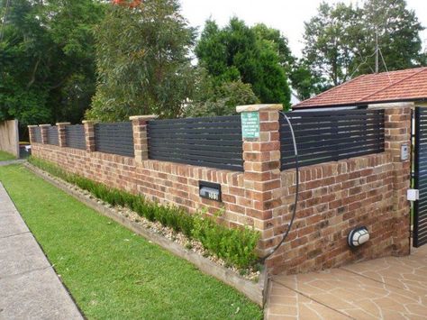 Brick Wall Gardens, Fence Wall Design, Wood Fence Design, Garden Wall Designs, Modern Fence Design, Fence Designs, Wall Fence, Brick Fence, Driveway Design