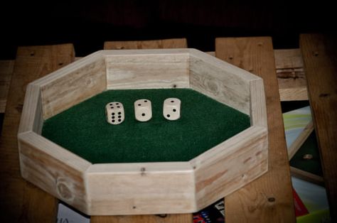 Pallet Dice Boards Other Pallet Projects Repurposed Pallets, Pallet Picture Frames, Diy Dice, Repurpose Pallets, Build A Dog House, Wooden Dog House, 1001 Pallets, Wooden Dice, Pallet Project