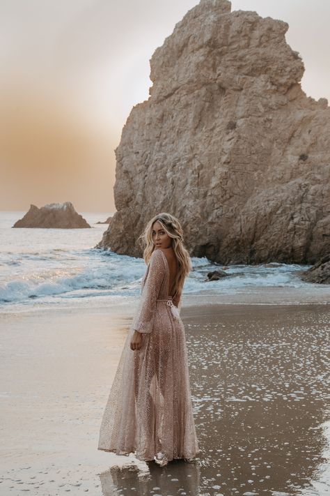 Beach Dresses Photoshoot, Modest Beach Photoshoot, Beach Photoshoot Long Dress, Beach Themed Photo Shoot, Elegant Beach Photo Shoot, Sweet Sixteen Beach Photoshoot, Malibu Beach Photoshoot, Sunset Photoshoot Ideas On The Beach, Sunset Beach Photos Dress