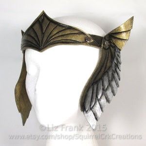 Crown Helmet, Crown Halloween Costume, Asgardian Dress, Fantasy Technology, Viking Valkyrie, Athena Aesthetic, Dress Armor, Armor Ideas, Crown Drawing