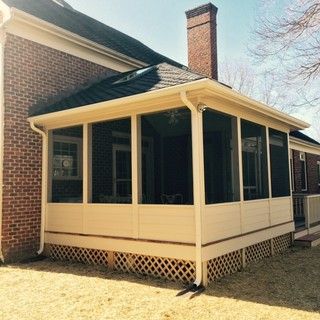 75 Small Screened-In Porch Ideas You'll Love - September, 2024 | Houzz Porch Knee Wall, Hardie Board Siding, Screened Porch Designs, Farmhouse Transitional, Three Season Porch, Scandinavian Rustic, Knee Wall, Railing Ideas, Rustic Coastal