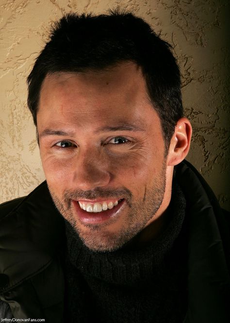 Michael Weston, Love Your Smile, Bedroom Eyes, Jeffrey Donovan, Burn Notice, Photo Puzzle, American Actors, Television Show, Role Models