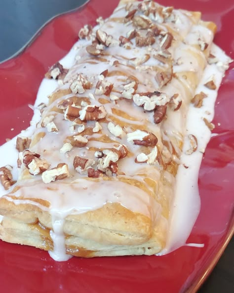 Cherry Kringle Recipe, Pecan Kringle Recipe, Scandinavian Pastries, Almond Kringle Recipe, Kringle Pastry, Kringle Recipe, Butter Braids, Breakfast Danish, Danish Kringle