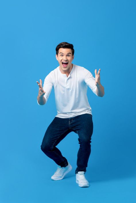 Young caucasian man in surprised gesture | Premium Photo #Freepik #photo #people #man #smile #happy Man Smile, Business Portrait Photography, Funny Poses, Bg Design, Smiling Man, Man Photography, Business Portrait, Best Poses For Men, Cartoon Logo