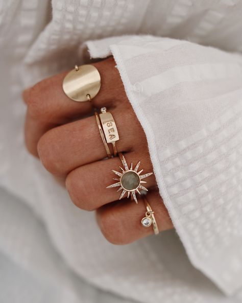 Chon & CHON - WWW.CHONANDCHON.COM RINGS SET, gold rings, jewelry addict, rings layering, accumulation bagues or, bijoux lover, bijoux addict Pink Morganite Ring, Rose Gold Morganite Ring, Casual Rings, Ring Rosegold, Gold Rings Jewelry, Bridal Bands, Hand Jewelry, Girly Jewelry, Jewelry Inspo