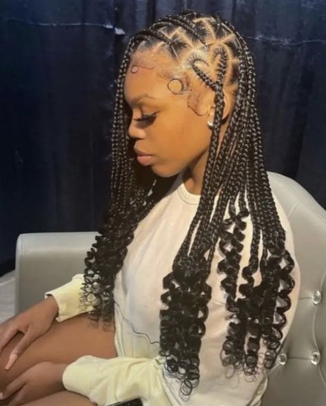 Knotless Box Braids With Heart On Side, Goddess Braids With Heart On The Side, Heart Shaped Parts Box Braids, Hair Styles With Hearts, Heart On The Side Braids, Jumbo Knotless With Heart, Heart Braids With Beads, Box Braids With Heart Design, Heart Braids Black Women