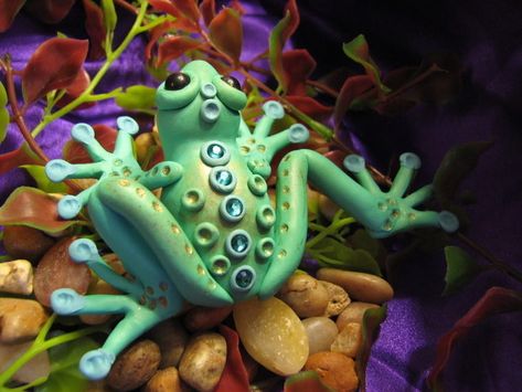 Frog, A La Christi Friesen Christi Friesen, Clay Frog, Polymer Inspiration, Poly Clay, Clay Work, Welcome To The Jungle, Polymer Clay Tutorial, Clay Tutorials, Clay Projects