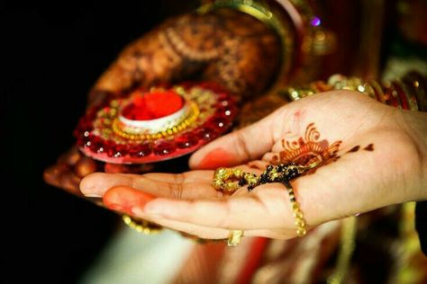 Follow Me Wedding Photo's  By ....  #$wapnil... Sindoor Moment, Hindu Wedding Photos, Moment Quotes, Barn Wedding Photos, Ceremony Photos, Wedding Diary, Indian Wedding Couple Photography, Indian Wedding Couple, Wedding Ceremony Photos