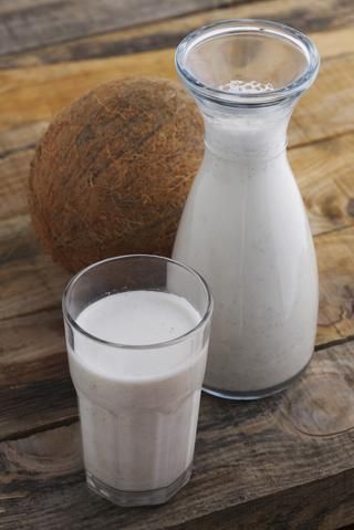 Home Made Coconut Milk – Coconut Magic Healthiest Smoothies, Homemade Protein Shakes Recipes, Homemade Protein Shakes, Coconut Water Recipes, Make Coconut Milk, Best Protein Shakes, Almond Milk Recipes, Alkaline Recipes, Almond Smoothie