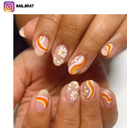 Groovy Nail Designs, Nail Inspo 2022, Nail Designs 2022, Groovy Nails, Trending Nail Designs, Daisy Nail Art, Retro Nails, Cute Simple Nails, Gelish Nails