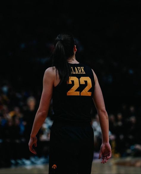 Caitlin Clark, Love Her So Much, Best Of Luck, A Basketball, The Goat, A Lot Of People, Basketball Player, So Proud, Iowa