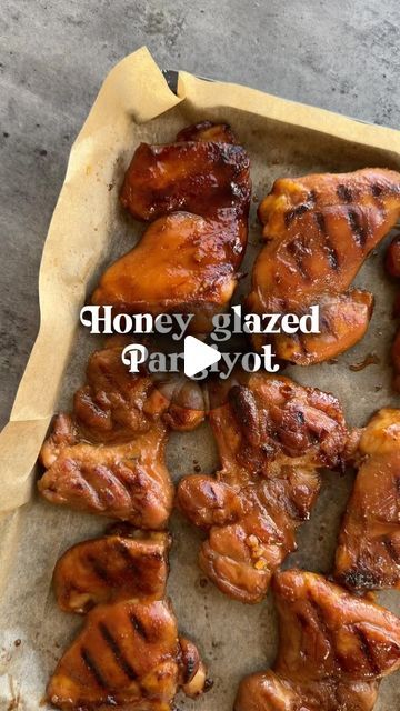 Aliza Grubin on Instagram: "Honey-Glazed Pargiyot

Ingredients:
- 10-12 pargiyot (1.3 kg)
- 1 cup honey
- 1/4 cup tamari sauce or soy sauce, for soy free option see note)
- 8-9 cloves minced garlic
- 1.5 tsp onion powder
- 1.5 tsp paprika
- 1 tsp salt
-1/4 tsp black pepper
- Oil for spraying

Instructions:

🍯Mix honey, tamari, garlic, onion powder, paprika, salt and black pepper to make the marinade.
🍯Marinate the pargiyot for at least 30 minutes up to overnight.
🍯Heat a grill pan over medium high heat ,spray with oil, and grill pargiyot for 3 minutes per side(u may want a bit longer to get them dark like the reel )
🍯Transfer to a baking sheet or roasting pan , pour remaining marinade over the chicken , cover tightly , and bake at 180°C (356°F) for 20 minutes.
Before serving pour the m Heat Spray, Black Pepper Oil, Tamari Sauce, Honey Glazed, Rosh Hashana, Honey Glaze, Personal Chef, Roasting Pan, Note 8