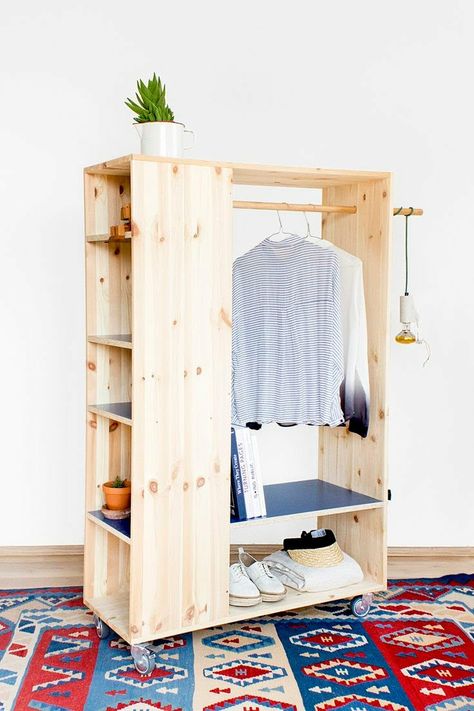 Diy Fitted Wardrobes, Homemade Bookshelves, Clothes Shelves, Wooden Closet, Portable Closet, Diy Wardrobe, Wooden Wardrobe, Bookshelves Diy, Diy Holz