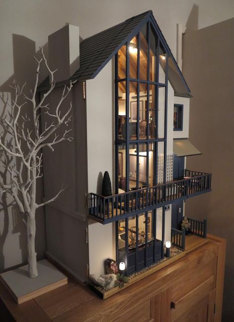 Lakeview Dollhouse by Mike Adamson - /r/dollhouses - Album on Imgur Diy Girls Bedroom, Modern Dollhouse Furniture, Doll House Plans, Hamster Cage, Dolls House Interiors, Barbie Doll House, Modern Dollhouse, Wooden Dollhouse, Barbie House