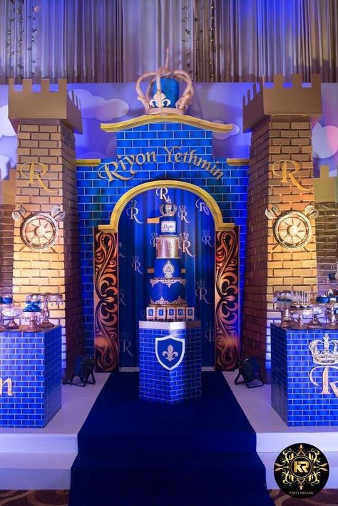 Birthday Kids Ideas, Prince Themed Birthday Party, Royal Prince Birthday Theme, Royal Themed Birthday Party, Prince Party Theme, Festa Jack Daniels, Royal Theme Party, Royal Prince Birthday Party, Prince Birthday Theme