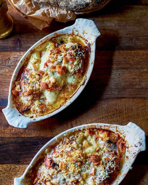 Belgian Endive Gratin Recipe Beaune France, Endive Recipes, Belgian Endive, Sweet Potato Gratin, Au Gratin Recipes, Mackerel Recipes, Belgian Food, Classic French Dishes, Gratin Dish