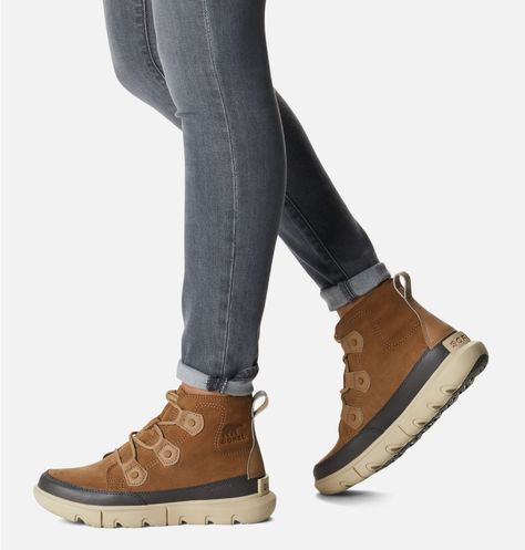 Sorel Booties Outfit, Winter Boots Women Outfits, Winter Boots Sorel, Sorel Explorer Joan Boot, Casual Winter Boots, Boots Sorel, Baklava Recipe, Chic Boots, Sorel Winter Boots