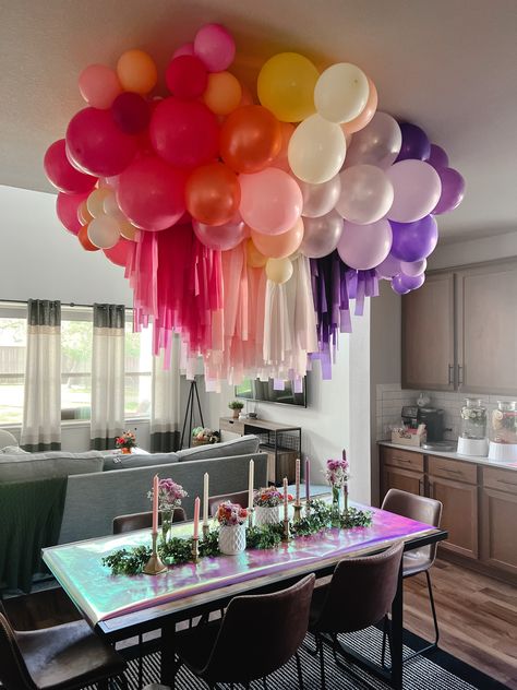 2024 Balloon Arch, Summer Party Balloon Decor, Color Block Party Ideas, Sunset Balloon Arch, Tie Dye Balloon Arch, Tabletop Balloon Arch, Sunset Balloons, Rainbow Party Table, Pride Brunch