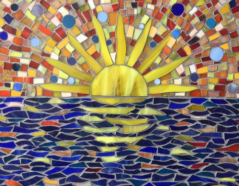 Sunrise Mosaic, Sun Mosaic, Mosaic Tiles Crafts, Mosaic Birdbath, Mosaic Art Diy, Window Stained, Glass Art Pictures, Sun Painting, Mosaic Garden Art