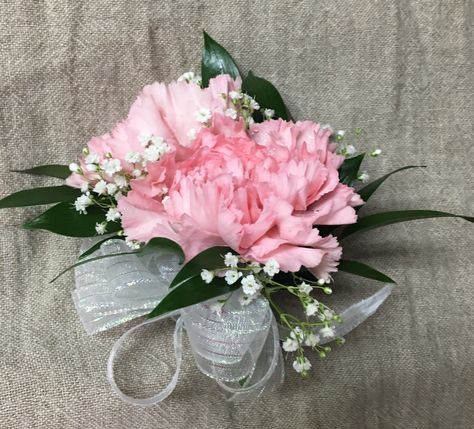 Pink Carnation Boutonniere, Mini Carnation Wrist Corsage, Carnation Corsage And Boutonniere, Pink And White Corsage And Boutonniere, Corsage Carnation, Carnation Wrist Corsage, Carnation Corsage, Prom Corsage White, Lesbian Prom