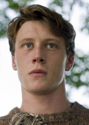 George Mackay Girlfriend, George Mckay, Shifting Hogwarts, Fan Casting, George Mackay, Marauders Dr, White Guys, London Boy, The Siren