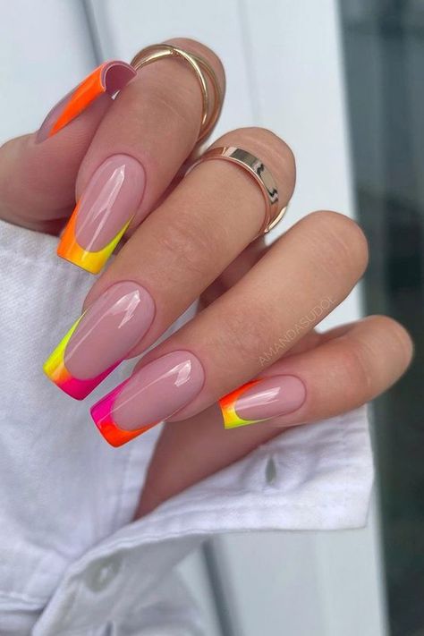 Unghie Sfumate, Subtle Nails, Makijaż Smokey Eye, Acrylic Nails Coffin Pink, Long Square Acrylic Nails, Oval Nails, Neon Nails, Yellow Nails, Luxury Nails