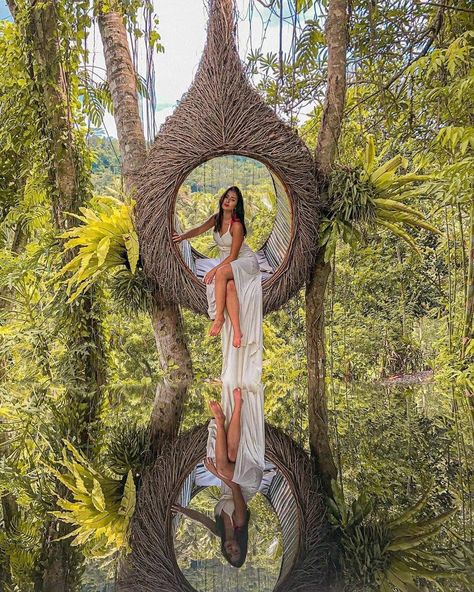 Bali Photo Poses, Bali Pics Ideas, Bali Aesthetic Photography, Ubud Aesthetic, Bali Picture Ideas, Bali Aesthetic Outfit, Bali Indonesia Outfit Ideas, Bali Photoshoot, Bali Photos