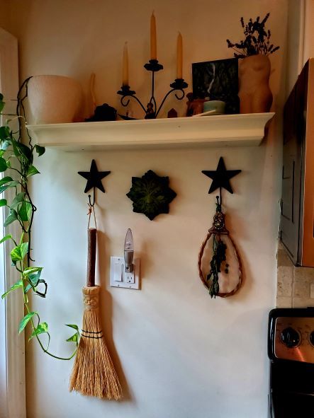 Witchy Laundry Room, Kitchen Witch Decor Ideas, Broom Closet Witch Altar, How To Be A Kitchen Witch, Witch Decor Ideas, Green Witch Kitchen, Kitchen Witch Grimoire, Witch’s Kitchen, Kitchen Witch Decor Signs