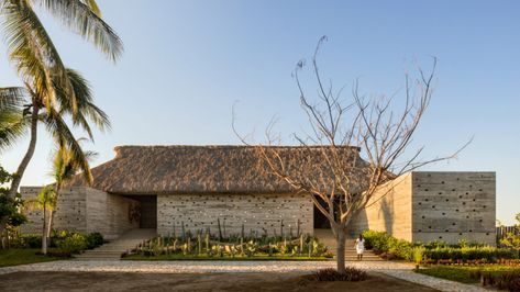 Mexican Restaurant Design, Lattice Wall, Genius Loci, Palm Tree Leaves, Santiago Calatrava, Lan Can, Roof Styles, Roof Covering, Colonial Architecture