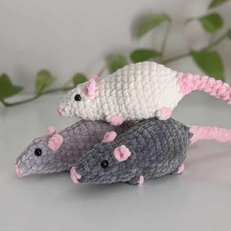 Crochet Rat Plushie | Handmade Soft Cuddly Rat Easy crochet toys #easycrochettoys #crochet #crochettoy #crochetpattern #crochetpatterns 5.266 Cute Stuffed Animals To Crochet, Crochet For Him Gifts For Him, Corchetes Ideas Animals, Kawaii Crochet Plushies, Crochet Patterns Etsy, Crochet Rolly Polly, Rat Crochet Pattern Free, Matching Crochet Ideas, Fluffy Crochet Animals