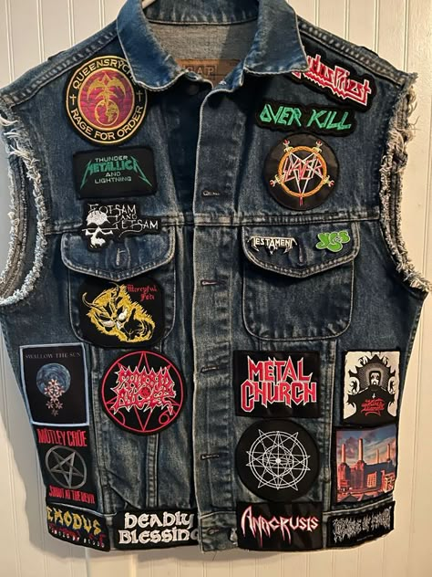 Still in progress. Some space for patches and pins to fill! Jacket Patches Ideas, Metal Battle Jacket, Battle Vest Ideas, Patches Vintage, Vest Ideas, Metalhead Girl, Battle Vest, Battle Jackets, Diy Denim Jacket