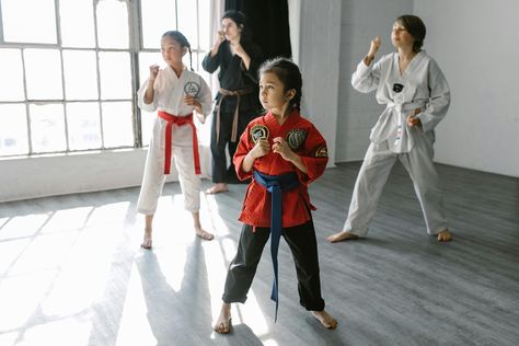 Martial Arts As A Family Activity: Getting Everyone Involved School Management System, How To Defend Yourself, Martial Arts School, Fitness Fun, Parenting Classes, School Management, Parenting Articles, Fun Family Activities, Aikido