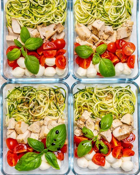 Chicken Zoodles, Slim Fast Diet Plan, Clean Eating Meal Prep, Clean Meal Prep, Clean Eating Chicken, Meal Prep Clean Eating, Clean Eating For Beginners, Caprese Chicken, Clean Food Crush