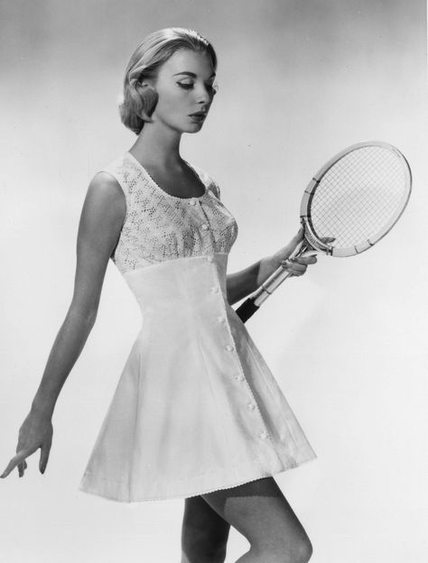 A Model Wearing a Tennis Dress, 1950 Tennis Fashion Editorial, Womens Tennis Fashion, Tennis Dress Outfit, Mode Tennis, White Tennis Dress, Tennis Art, Tennis Photos, Tennis Life, Tennis Shop