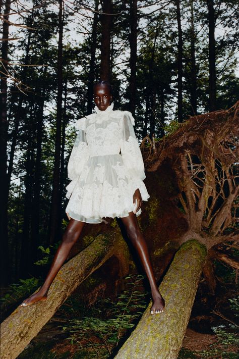 Niko Riam's Nature Goddess Beauty for Exit Magazine FW 2019 — Anne of Carversville Jens Ingvarsson, Nature Editorial, Forest Fashion, Wood Fashion, Nature Goddess, Nature Photoshoot, Outdoor Shoot, Fashion Photography Editorial, International Fashion