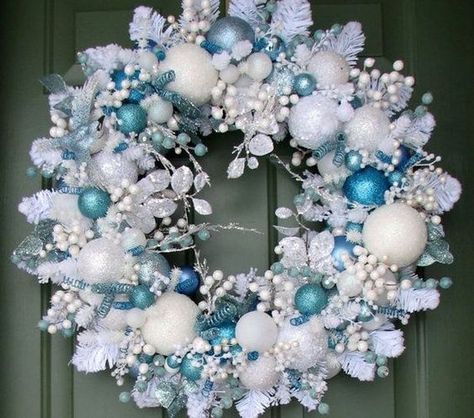 Wreaths Design, Blue And White Christmas, White Christmas Wreath, Blue Christmas Decor, Hanukkah Decorations, Wreath Ornament, Christmas Decorations Wreaths, White Wreath, White Christmas Decor