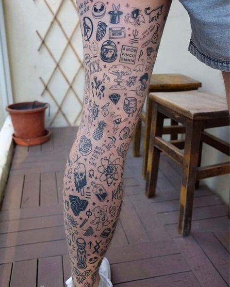 What are patchwork tattoos? How to get them? How much do they cost? You will find answers to these questions and 60+ designs in our article. Flash Tattoo Sleeve, Tattoo Perna, Tattoo Ideas Males, Patchwork Tattoo Ideas, Belly Tattoos, Patchwork Tattoo, Leg Tattoo Men, Leg Sleeve Tattoo, Tattoo Design Book