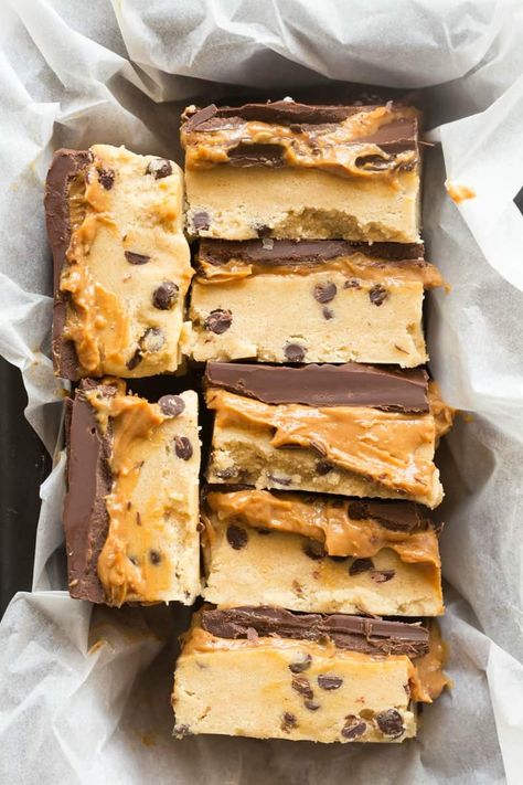 Caramel Cookie Dough Bars, Caramel Cookie Dough, Salted Caramel Cookie Bars, Flourless Desserts, Salted Caramel Bars, Caramel Cookies Bars, No Bake Cookie Dough, Cookie Dough Bars, Baked Caramel