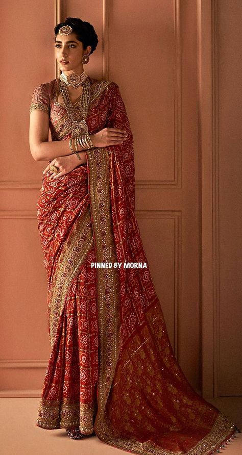 Royal Saree Look For Reception, Indian Royal Outfits, Royal Saree Look, Royal Saree, Tarun Tahiliani Bridal Lehenga, Tarun Tahiliani Bridal Lehenga Red, Tarun Tahiliani Corset, Tarun Tahiliani Saree, Tarun Tahiliani Lehenga