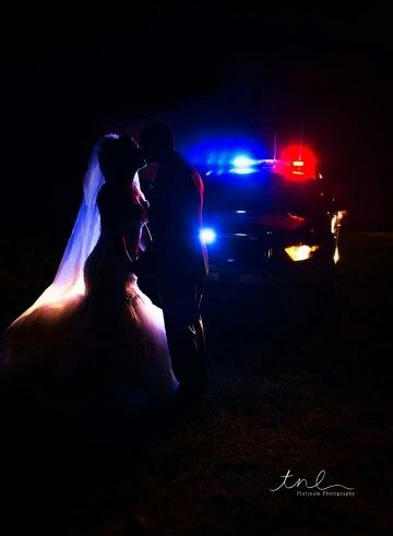 Deputy Sheriff Wedding Ideas, Police Officer Wedding Pictures, Police Engagement Photos Ideas, Marrying A Police Officer, First Responder Wedding Ideas, Engagement Photos Police Officer, Law Enforcement Wedding Ideas, Law Enforcement Family Photos, Cop Wedding Ideas