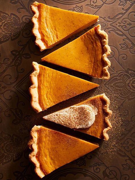 Chai Pumpkin Pie, Single Pie Crust Recipe, Traditional Pumpkin Pie Recipe, Fall Pies Recipes, Pumpkin Pie From Scratch, Autumn Baking, Fall Pies, Traditional Pumpkin, Chai Recipe