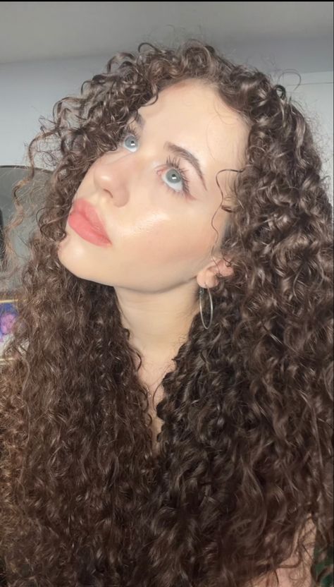 Curly hair 
Glowing skin
Blue eyes Pale Skin Curly Hair, Black Curly Hair Blue Eyes, Curly Brown Hair Green Eyes, Brown Hair Blue Eyes Pale Skin, Curly Hair Green Eyes, Brown Hair Blue Eyes Girl, Curly Hair Blue Eyes, Long Curly Black Hair, Brown Hair And Hazel Eyes