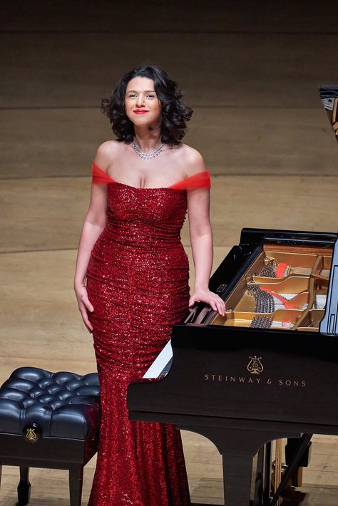 Recital Dress, Khatia Buniatishvili, Piano Recital, Concert Dresses, Classical Musicians, The Perfect Girl, Music Aesthetic, Classical Music, Fancy Dress